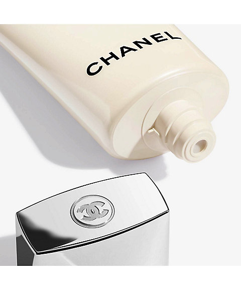 CHANEL（CHANEL） エクラ プルミエ フォーム クレンザー 通販