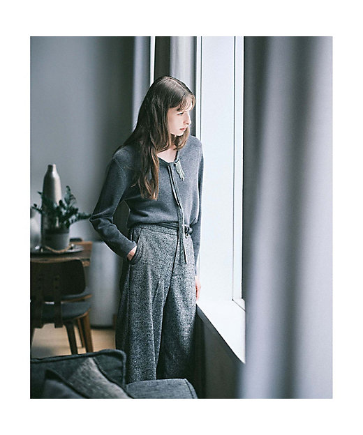 ステップビジューVネックカーディガン | ANAYI/アナイ | 三越伊勢丹