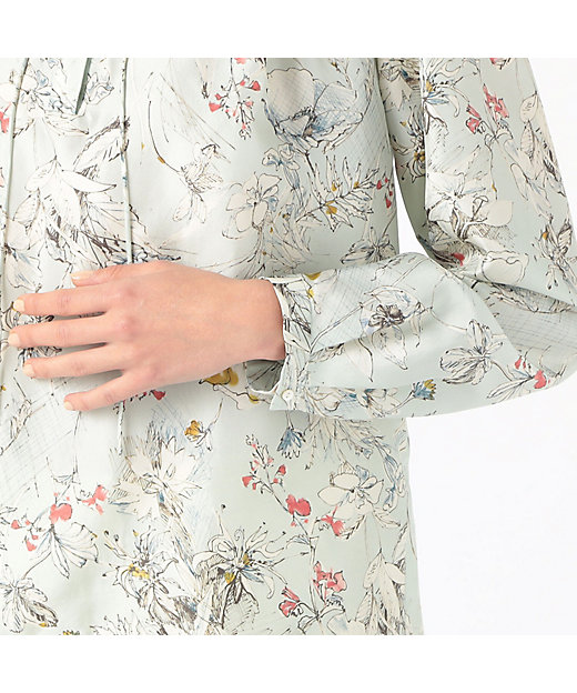 メッシュフラワープリント ショルダータックブラウス | maison