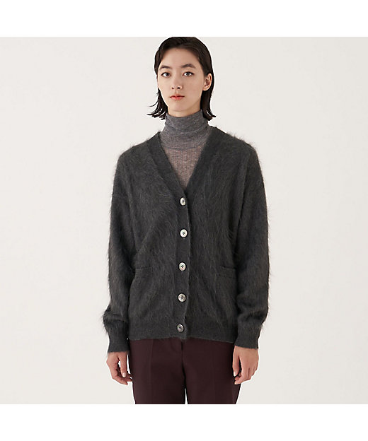 ピュアカシミヤファー Vネックカーディガン | maison TOMORROWLAND