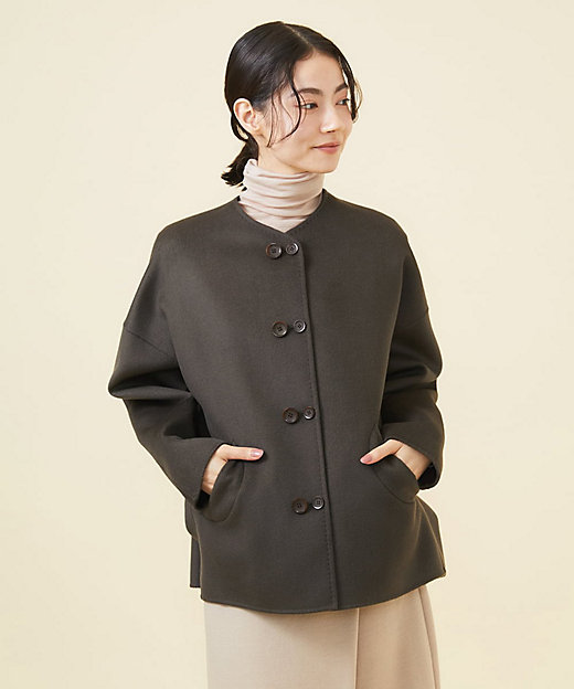 WINTER BLUE】ダブルボタンショートリバーコート | Sybilla