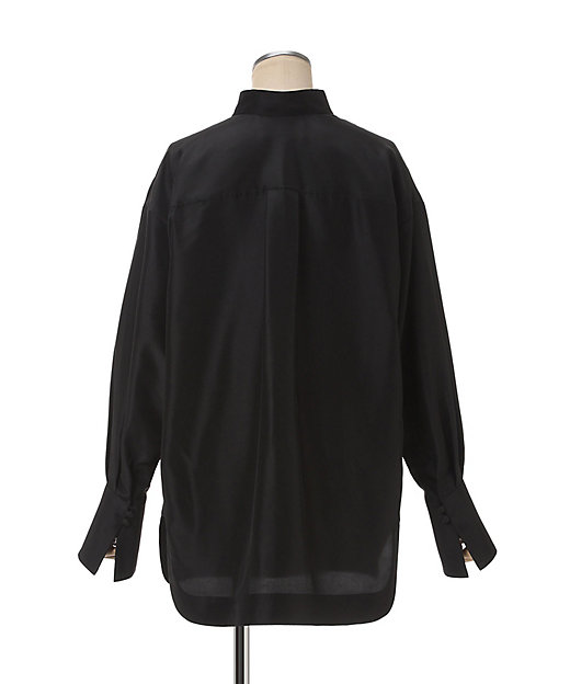 Basic Silk MultiーButtoned Blouse