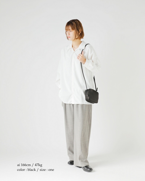 Aeta アエタDA108 SQUARE SHOULDER ディアレザー スクエア ショルダー