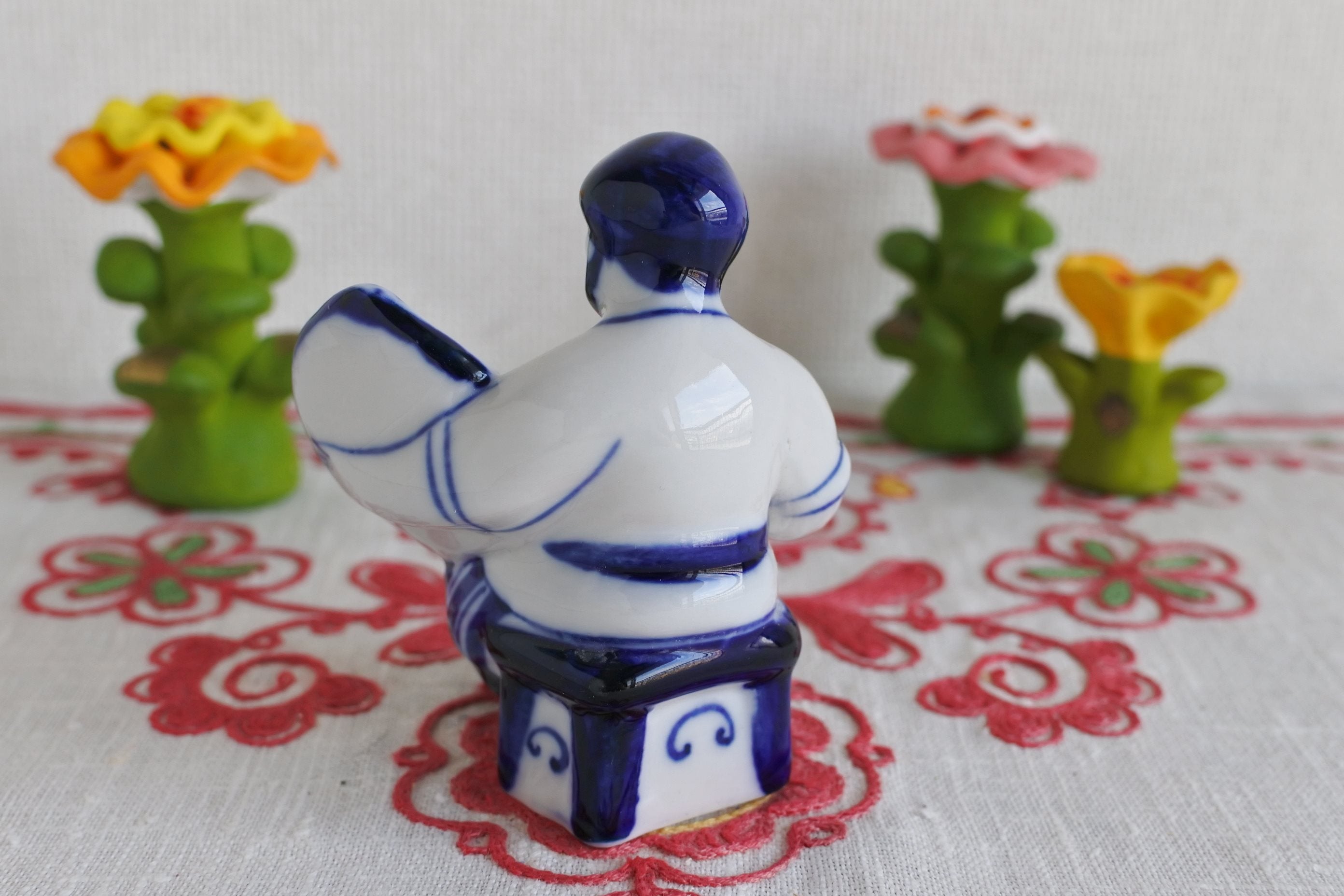 グジェリ陶器 グジェリ職人 ロシアの陶器 フィギア 陶器人形 ロシア