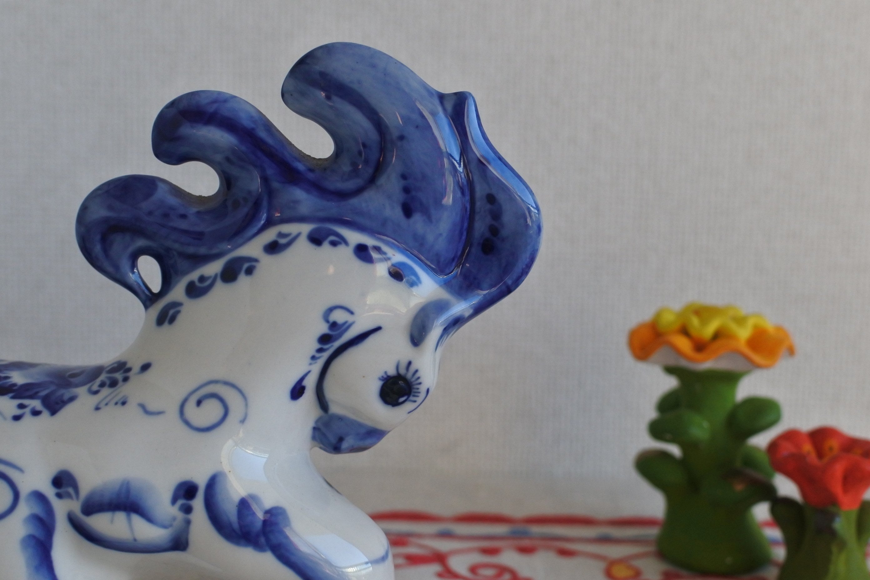 2026年干支午 グジェリ陶器 せむしの仔馬 – ロシア雑貨 いりえのほとり