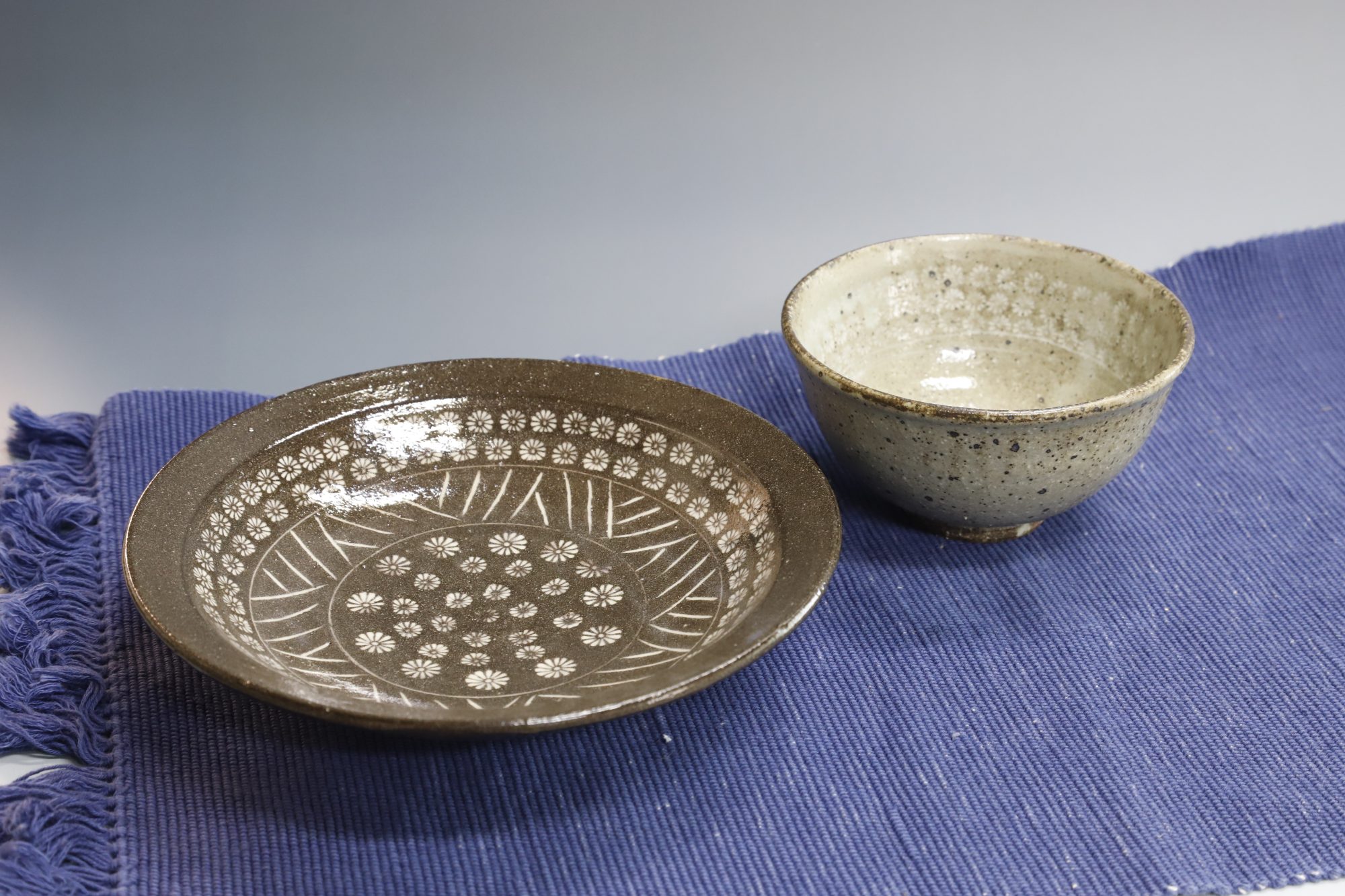 陶芸講座「秋の食卓を飾る器をつくる 刷毛目・三島手に挑戦!」 | 講座