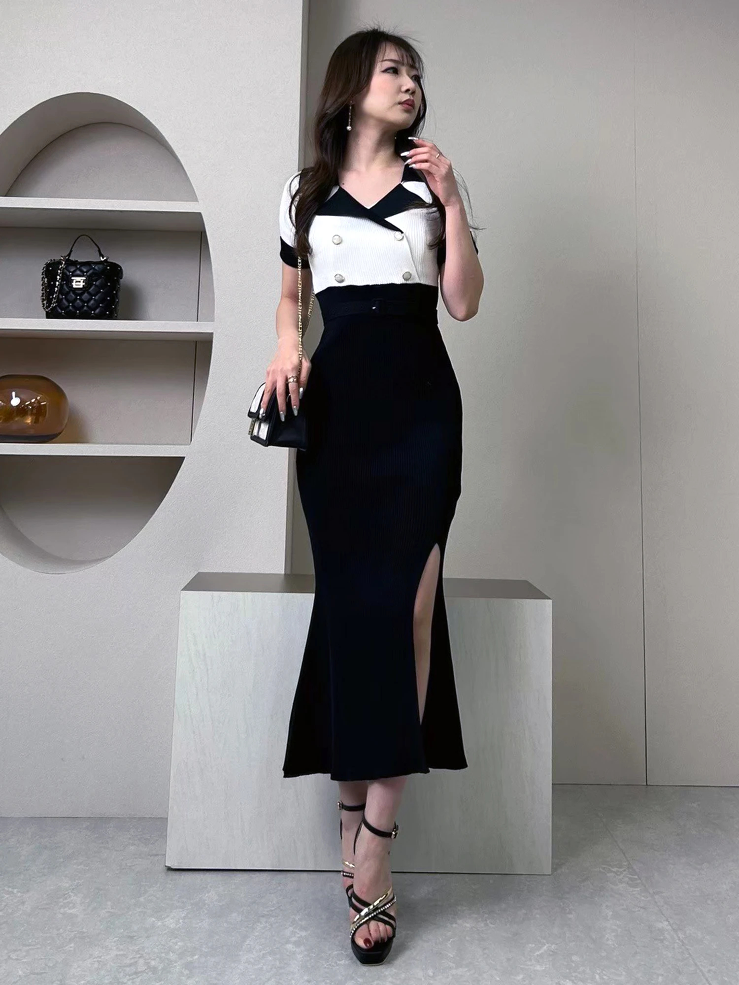 LIP SERVICE（リップサービス）｜ バイカラークラシカルハーフスリーブ