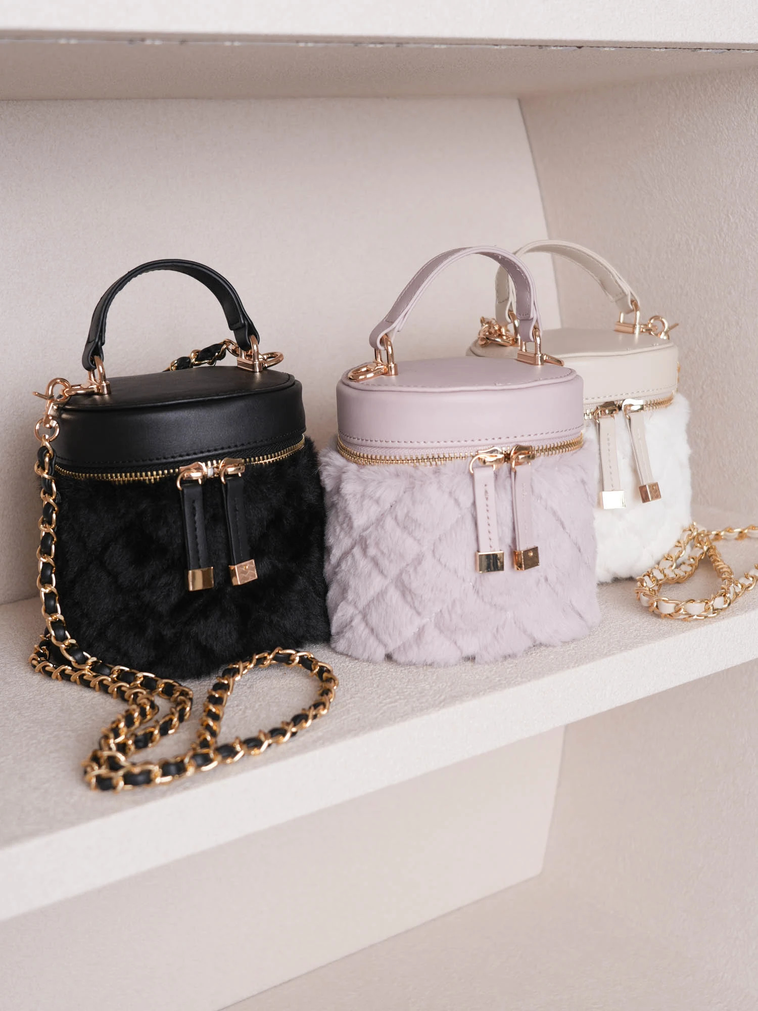 LIP SERVICE（リップサービス）｜ マルチパターンバニティミニバッグ