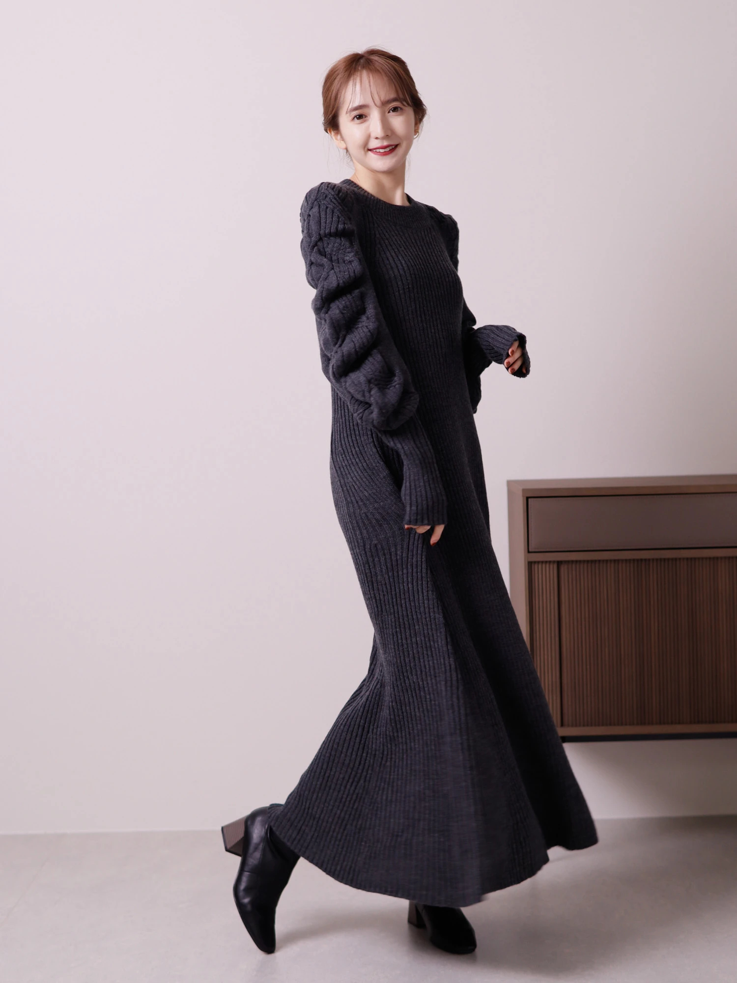 LADYMADE（レディメイド）｜ ケーブルスリーブニットワンピース