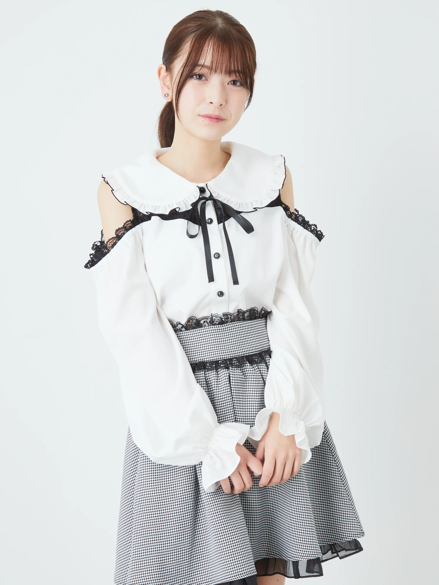 肩開きブラウス - Ank Rouge(アンクルージュ)のシャツ・ブラウス