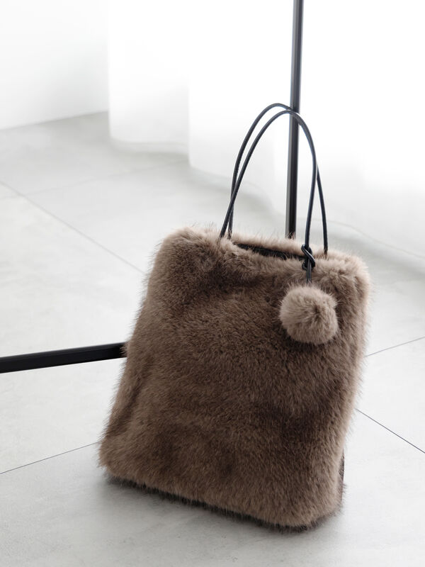 ファー&チャーム バッグ（ブラック/ブラウン/バッグ/バッグ