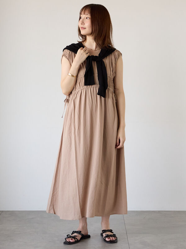 セール】 リネン混Vネックギャザーワンピース（ブラック/モカ/イエロー