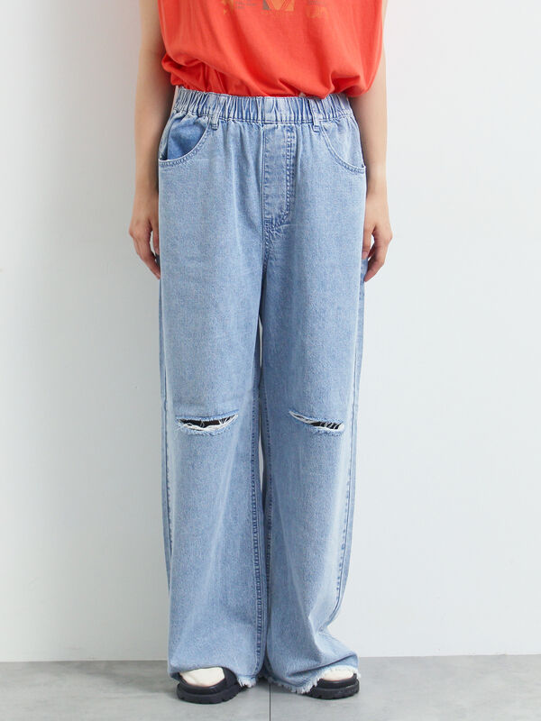 セール】 ダメージデニムイージーパンツ（オフホワイト/サックスブルー