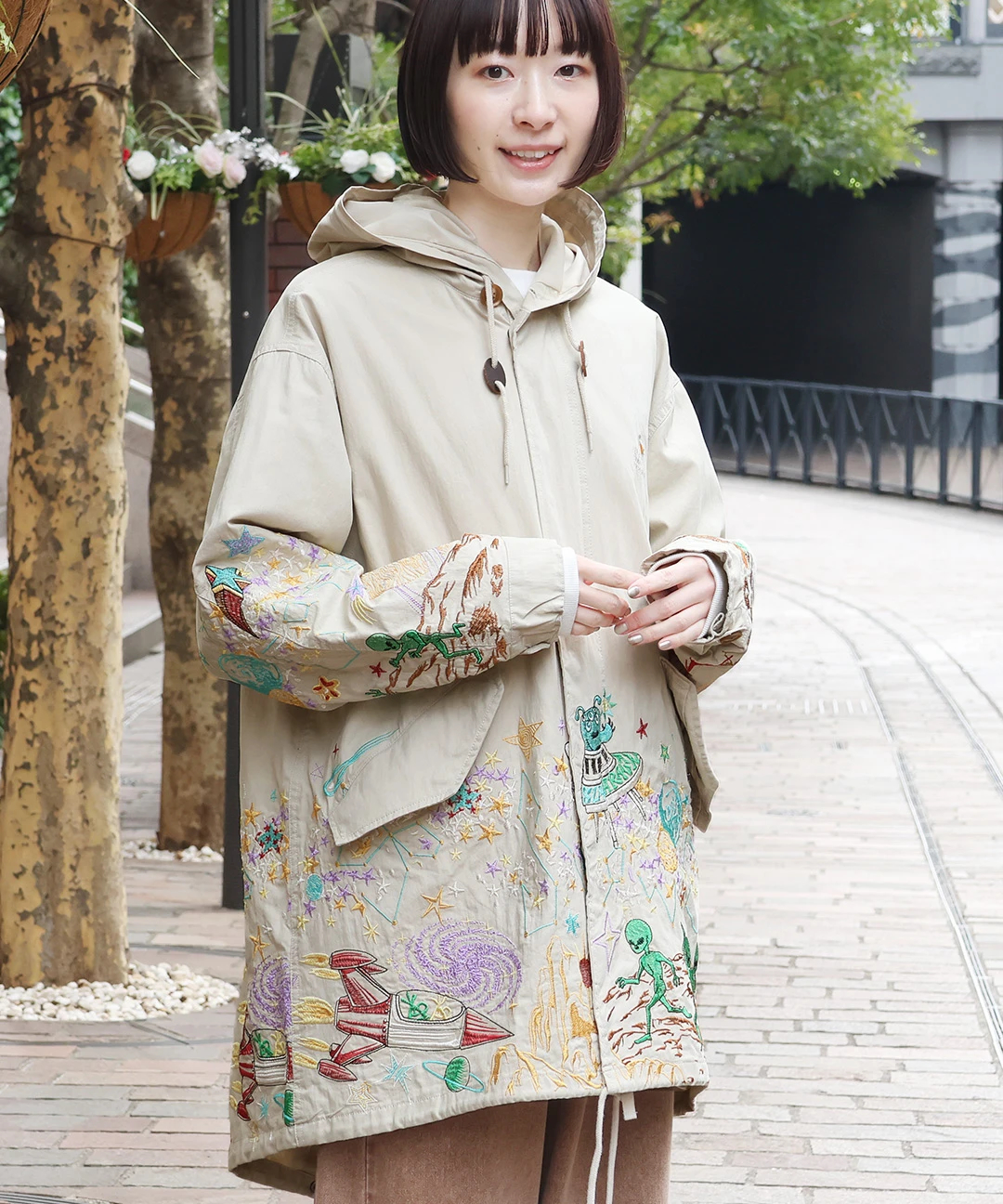 go slow caravan コットンナイロンパネル刺繍モッズコート【WEB限定