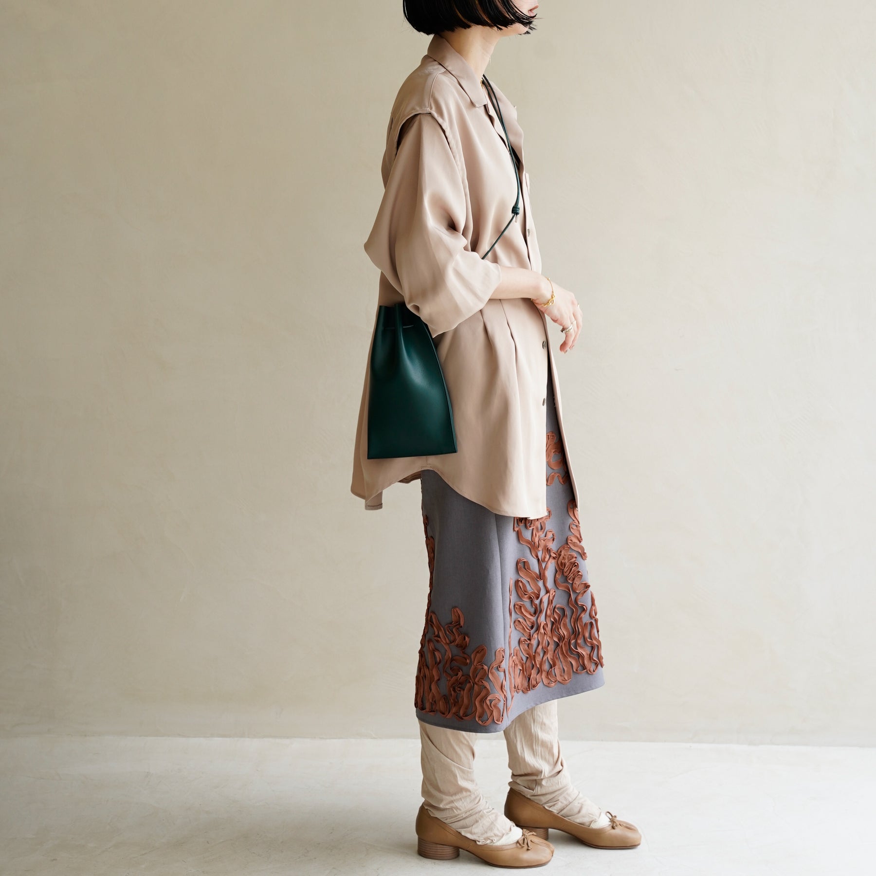 HERRIE KINCHAKU POUCH - PM / RAPTO FLEX｜ミニマル 巾着ポーチ 本革