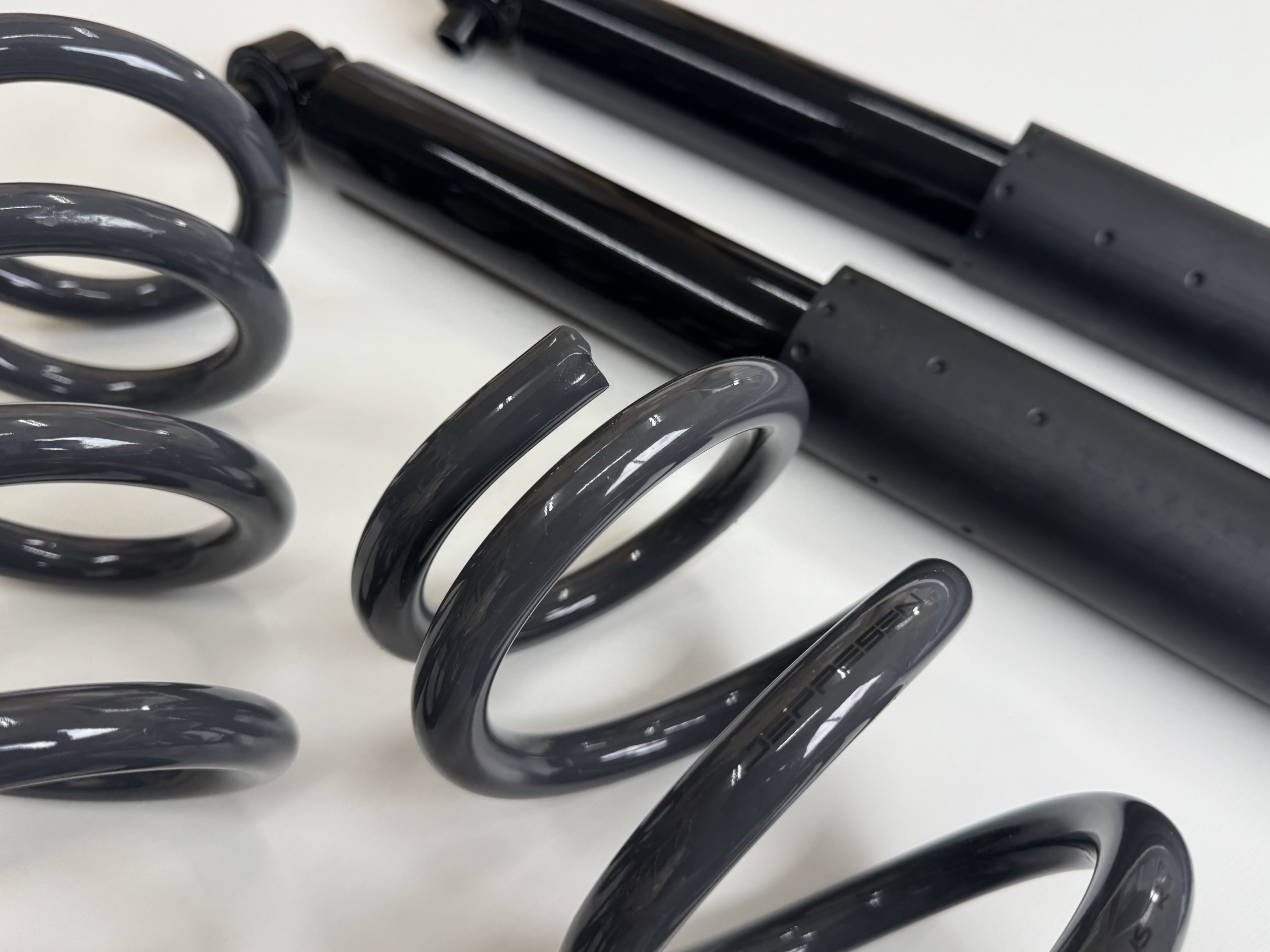 1インチリフトアップサスペンション（デリカD:5） | JEPPESEN