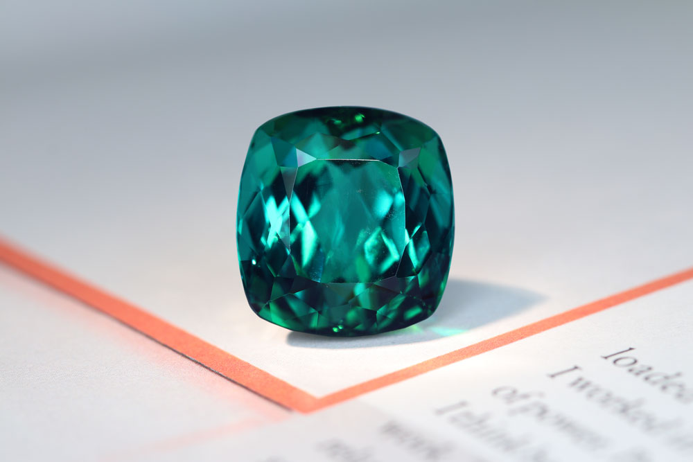 jewel planet 公式サイト / 《GEM WORLD GIA》BLUISH GREEN