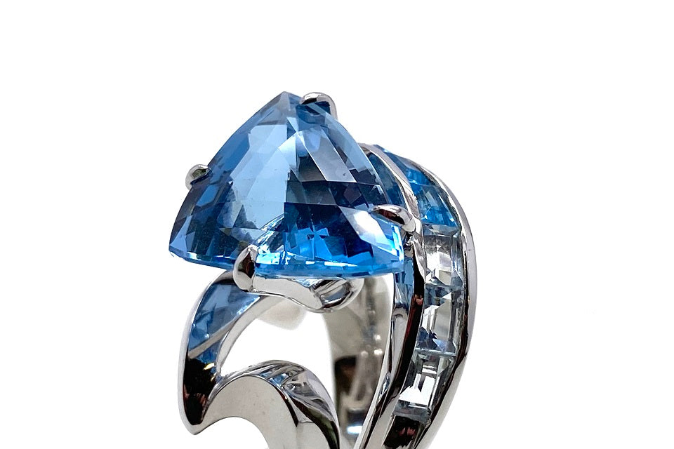 Blue Topaz K18WGブルートパーズリング (NO.48668) – JEX宝石