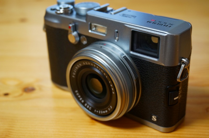 キレイな思い出はいりませんか？『FUJIFILM X100S』使用レビュー（1） |