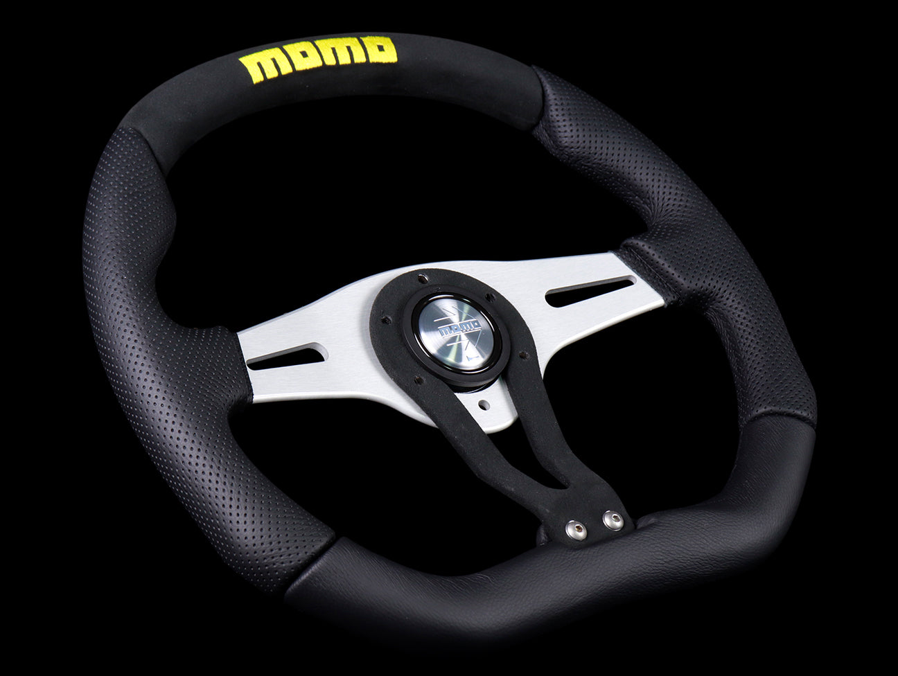 Momo Trek 350mm Steering Wheel - Black - JHPUSA