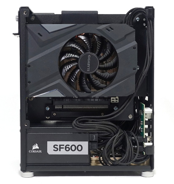 Case-by-Case Design MI-6 Case」をレビュー | 自作とゲームと趣味の日々