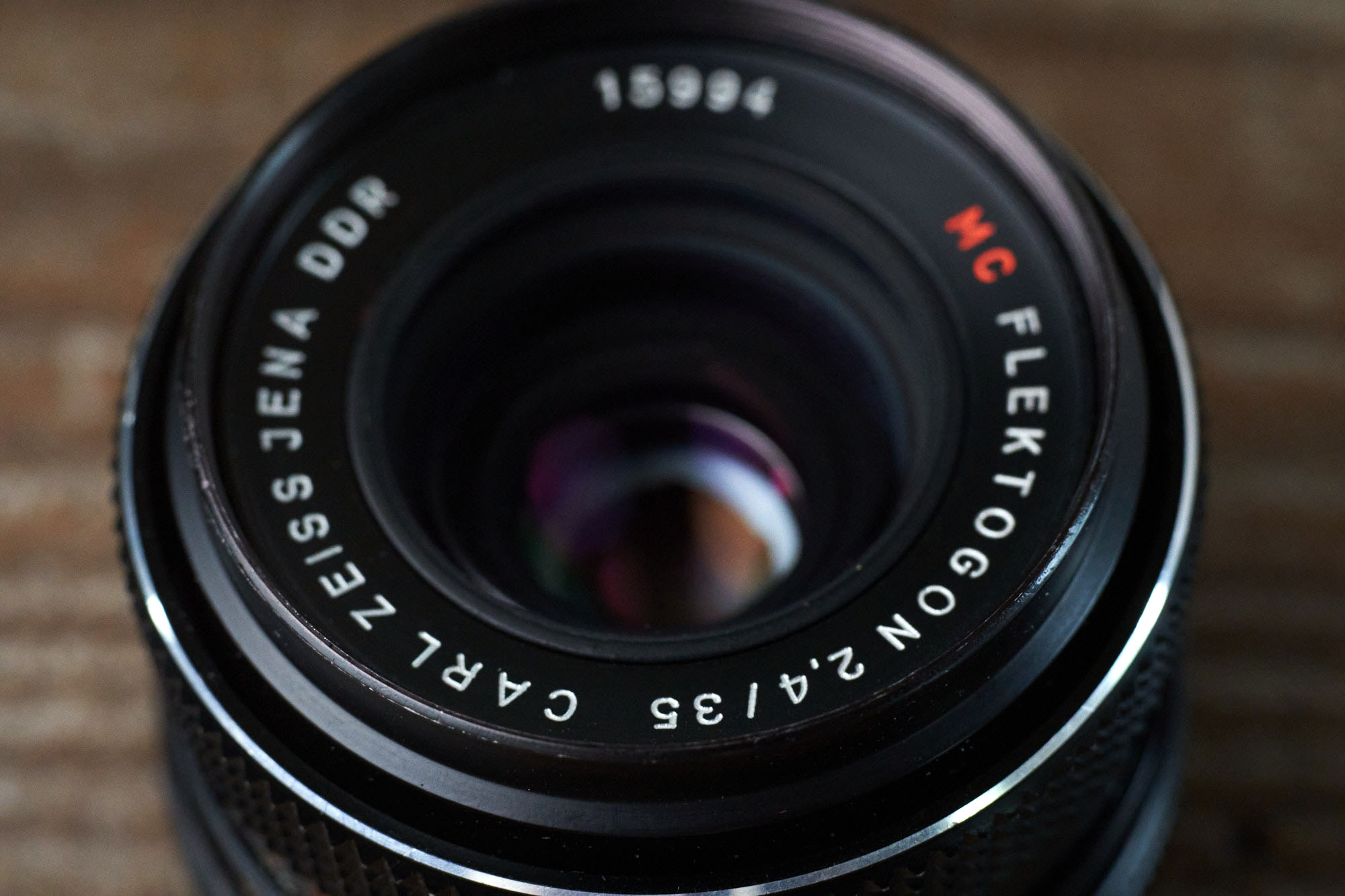 CARL ZEISS JENA DDR FLEKTOGON 35mm F2.4 | jittodesign blog