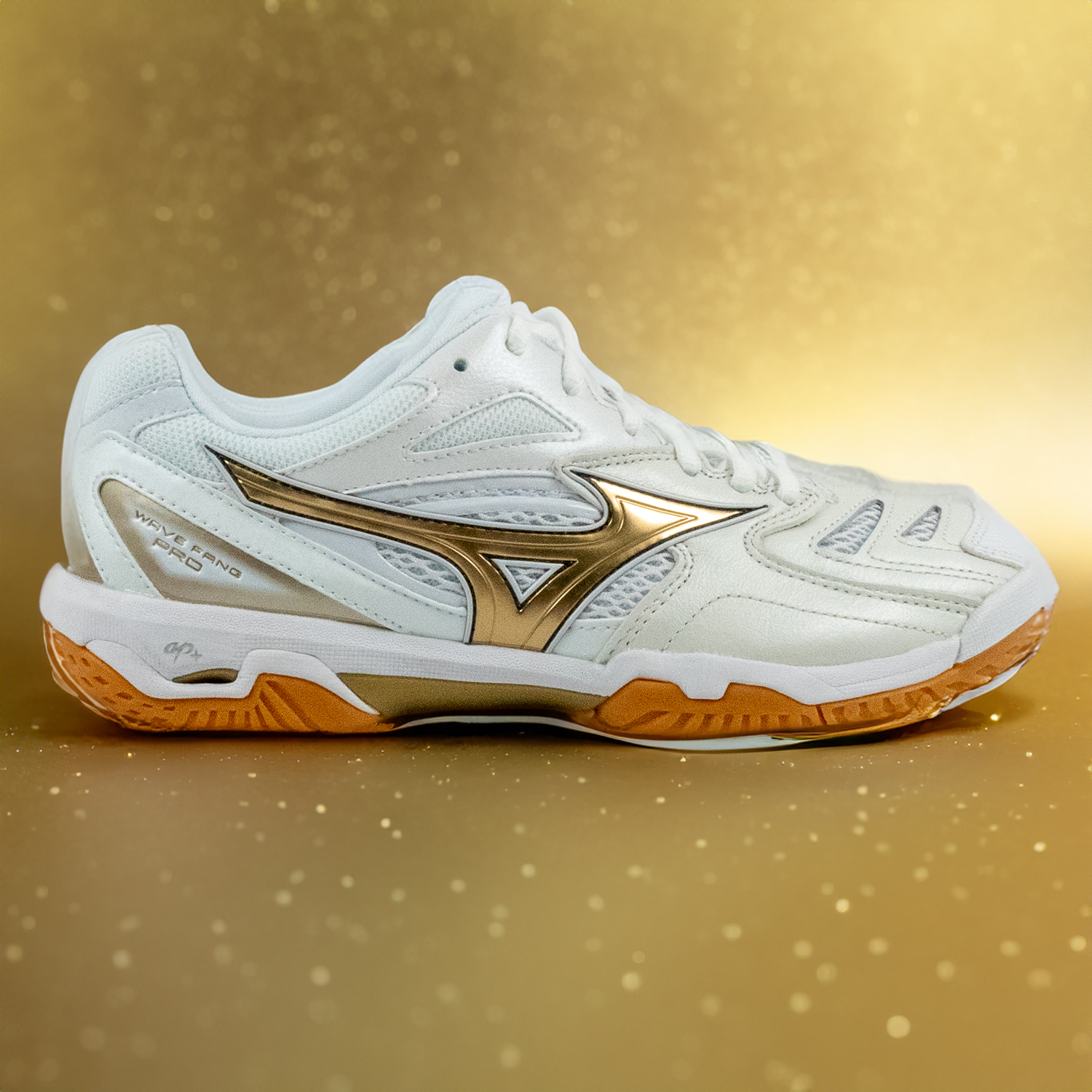 Mizuno Wave Fang Pro (White/Gold) - JoyBadminton