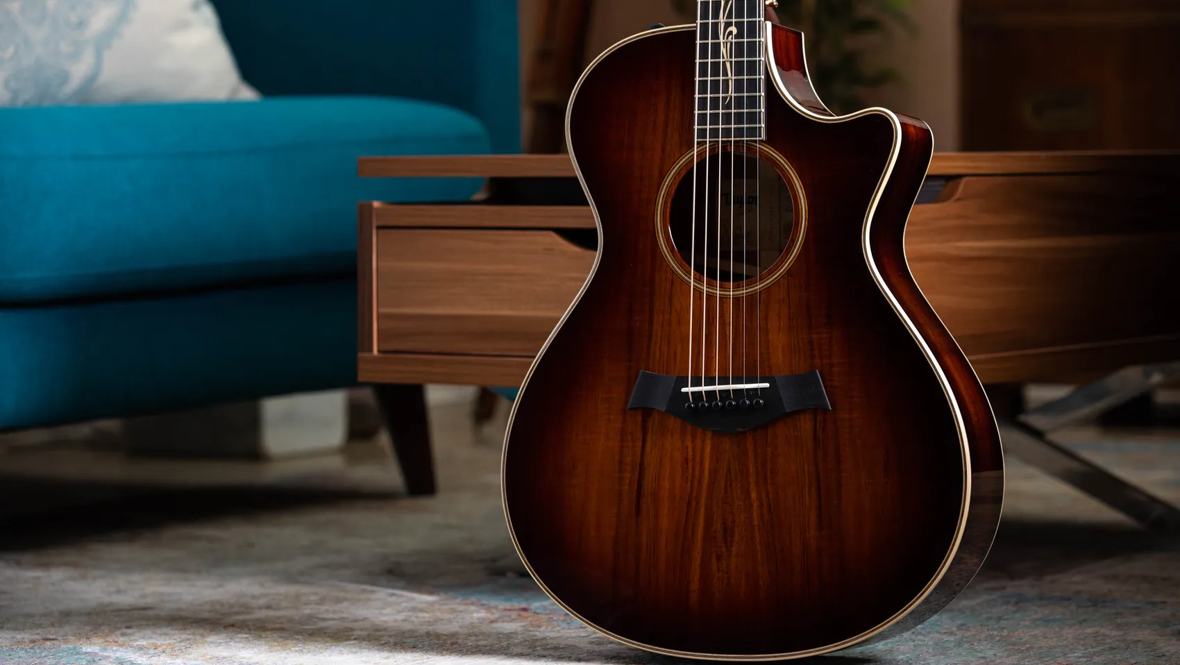 K22ceHawaiian Koaアコースティックエレクトリックギター | Taylor Guitars