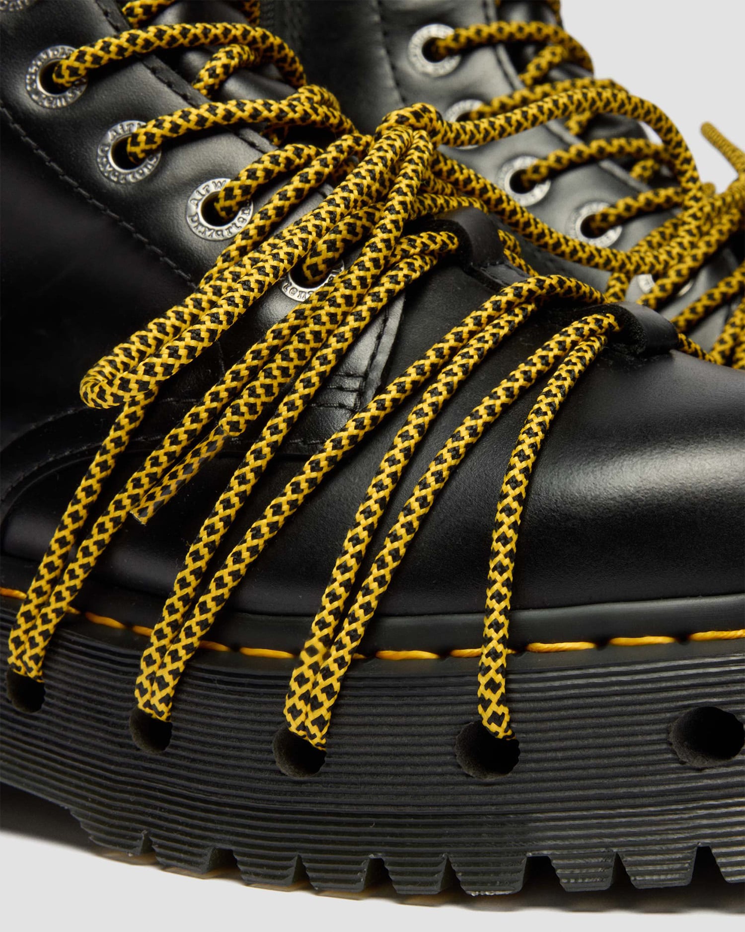 JADON XL 8 ホール ブーツ