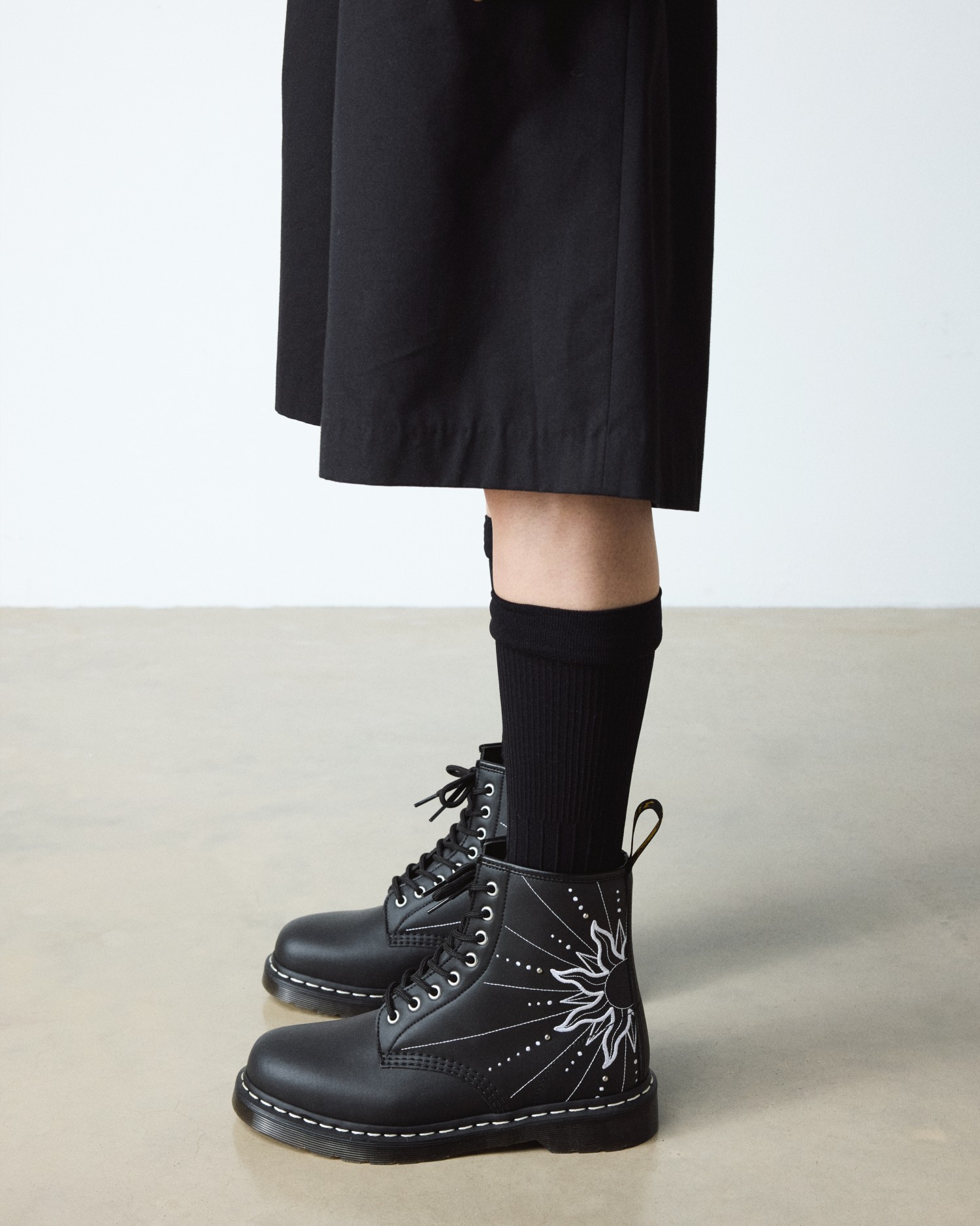 1460 SOLAR FLARE 8 ホール ブーツ