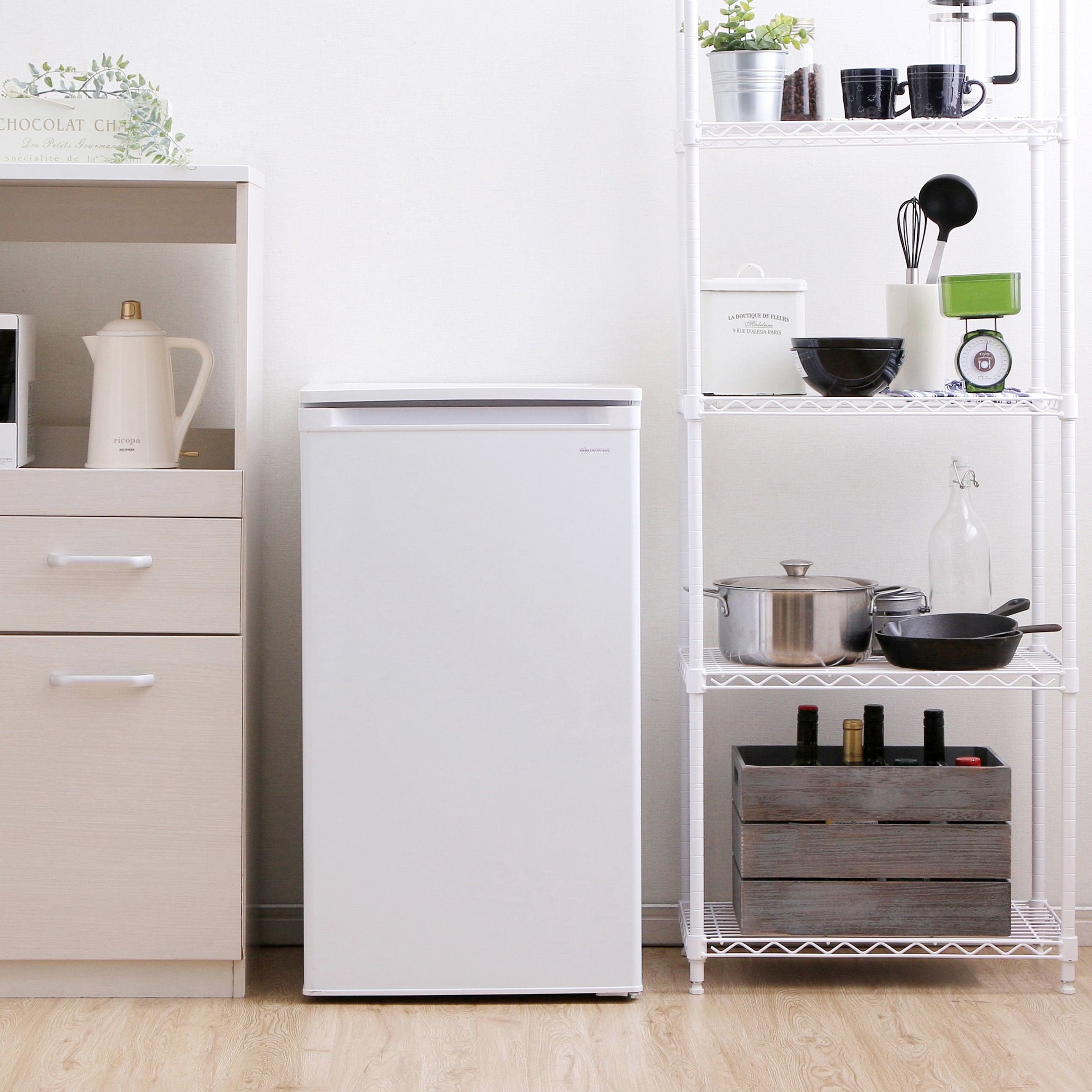 IUSD-6B-W 前開き冷凍庫 60L 1台 アイリスオーヤマ 【通販モノタロウ】