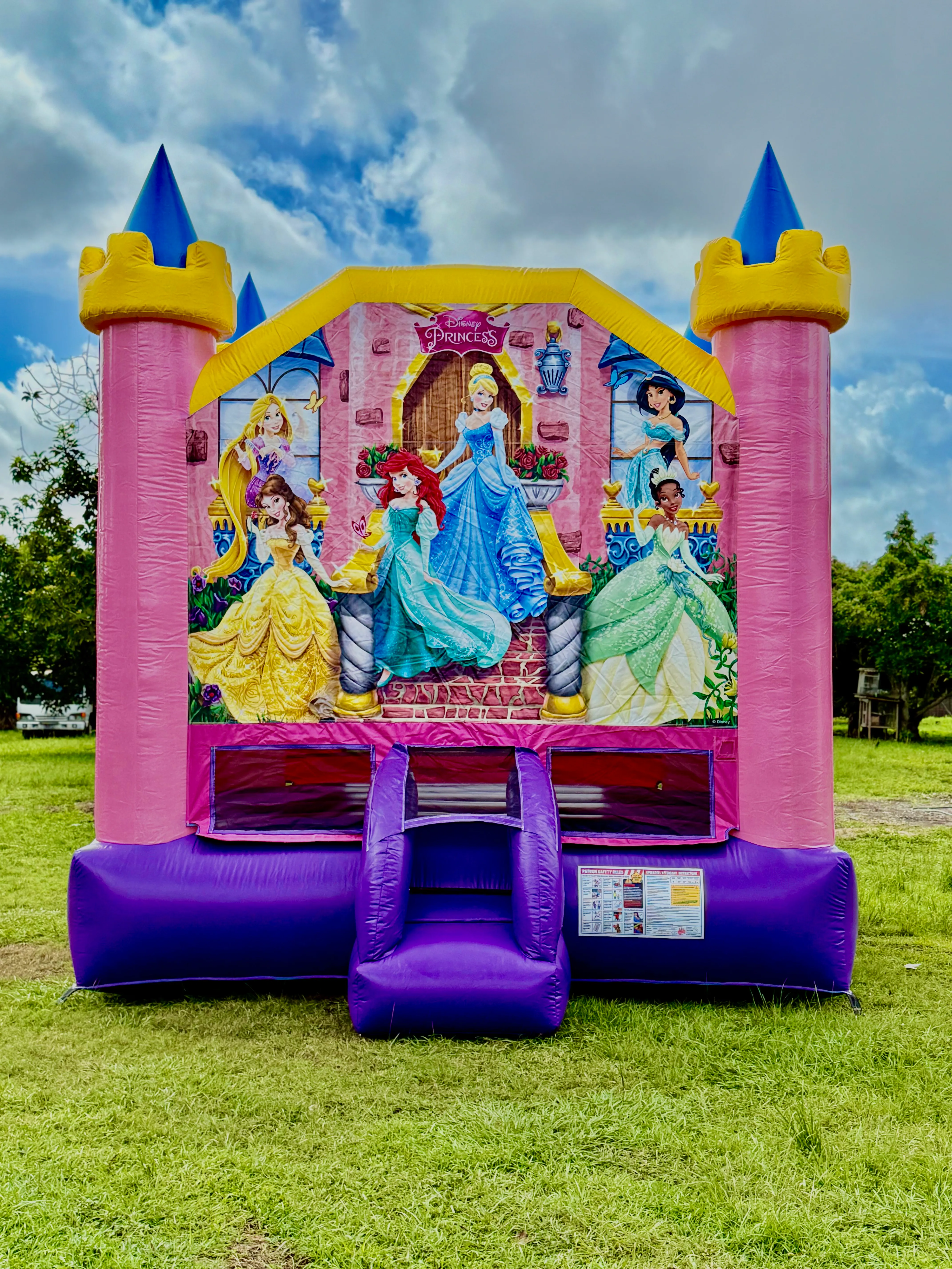 Sonic 13 x 13 ft - jumpers Paradise