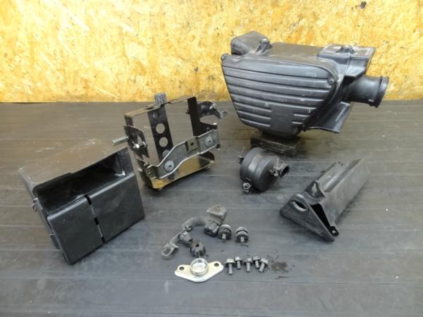 170115】SR400(1JR-337)◇純正エアクリーナー バッテリーボックス 小物