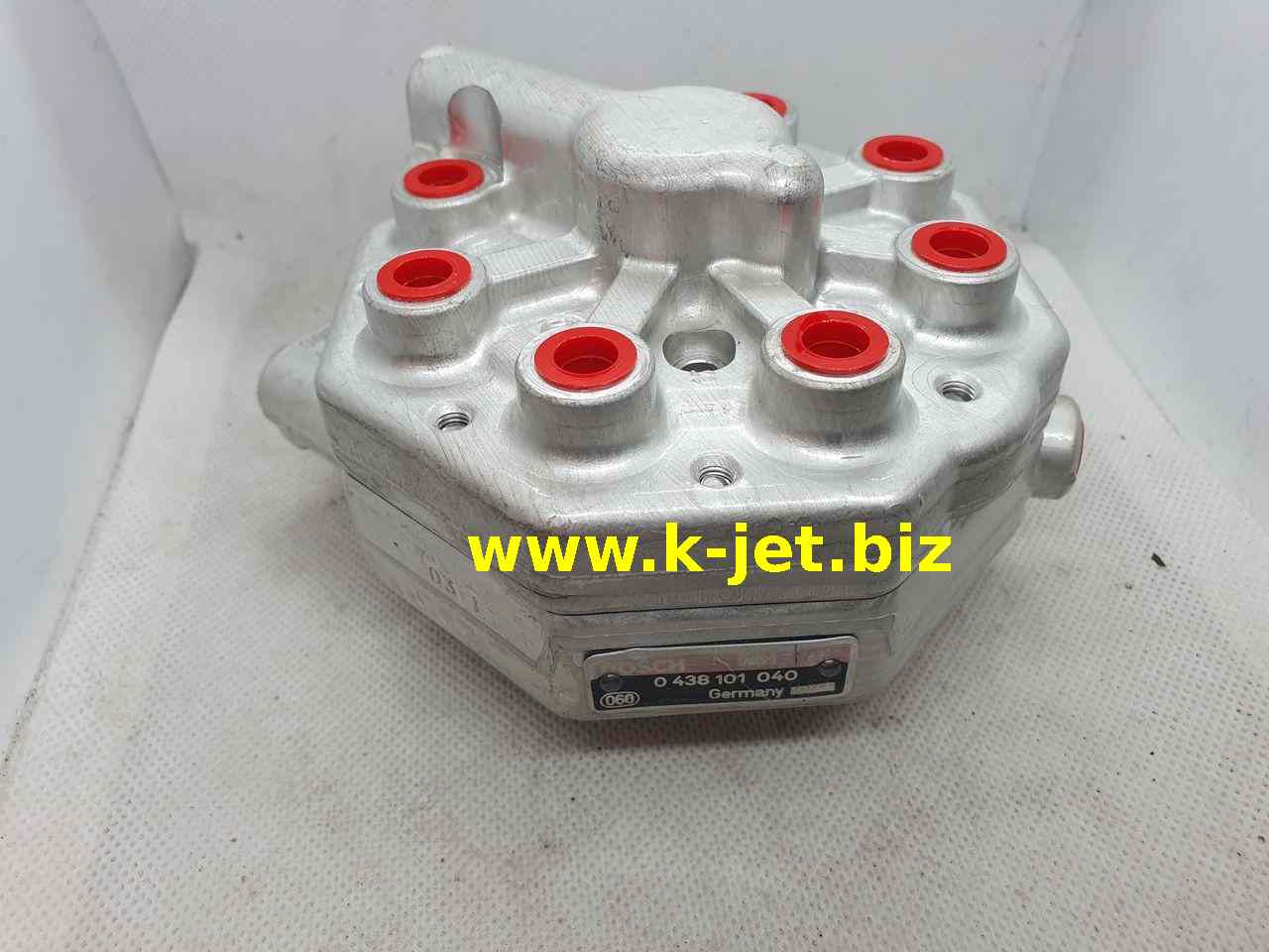 0 438 101 040 Exchange Reconditioned Fuel Distributor (price