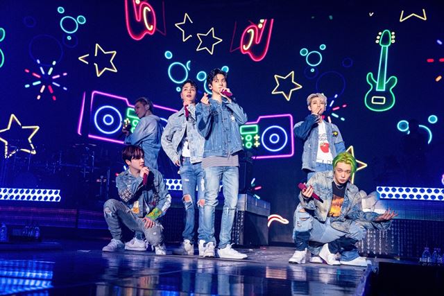 iKON、3年半ぶりのソウルコン「2022 CONCERT [FLASHBACK]」で31曲を