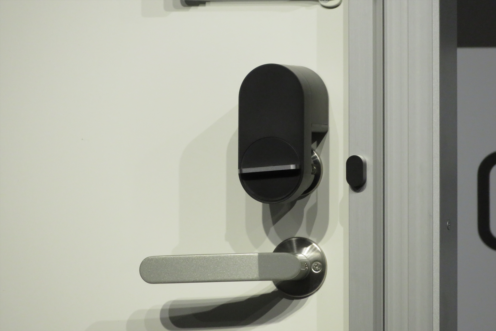 Qrio、スマートロックの新製品「Qrio Lock」発売 - ケータイ Watch