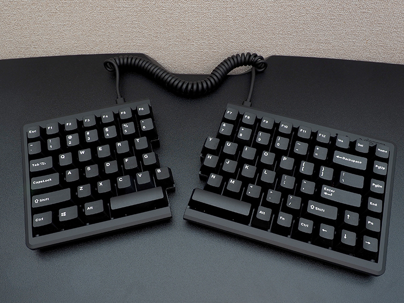 分割・ファンクションキー・コンパクト！なキーボード「BAROCCO MD770