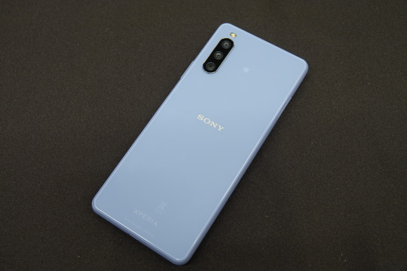 Xperia 10 III」、ドコモ版とau版が本日18日発売 - ケータイ Watch
