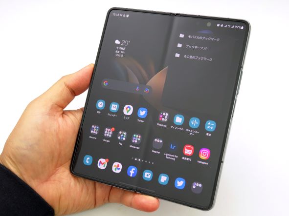 Galaxy Z Fold4」でデュアルSIMを活用、あの機能には課題も