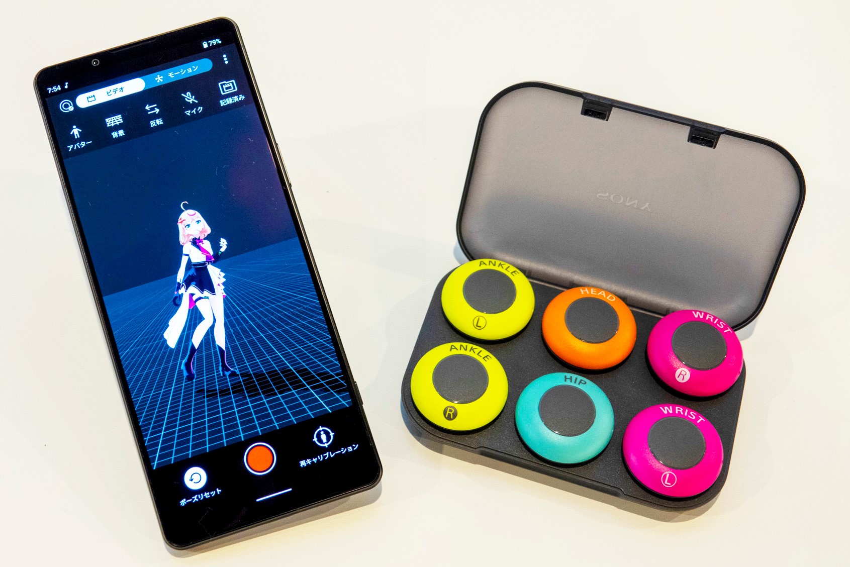 ソニーの小型でオープンなモーションキャプチャー「mocopi」を見てきた