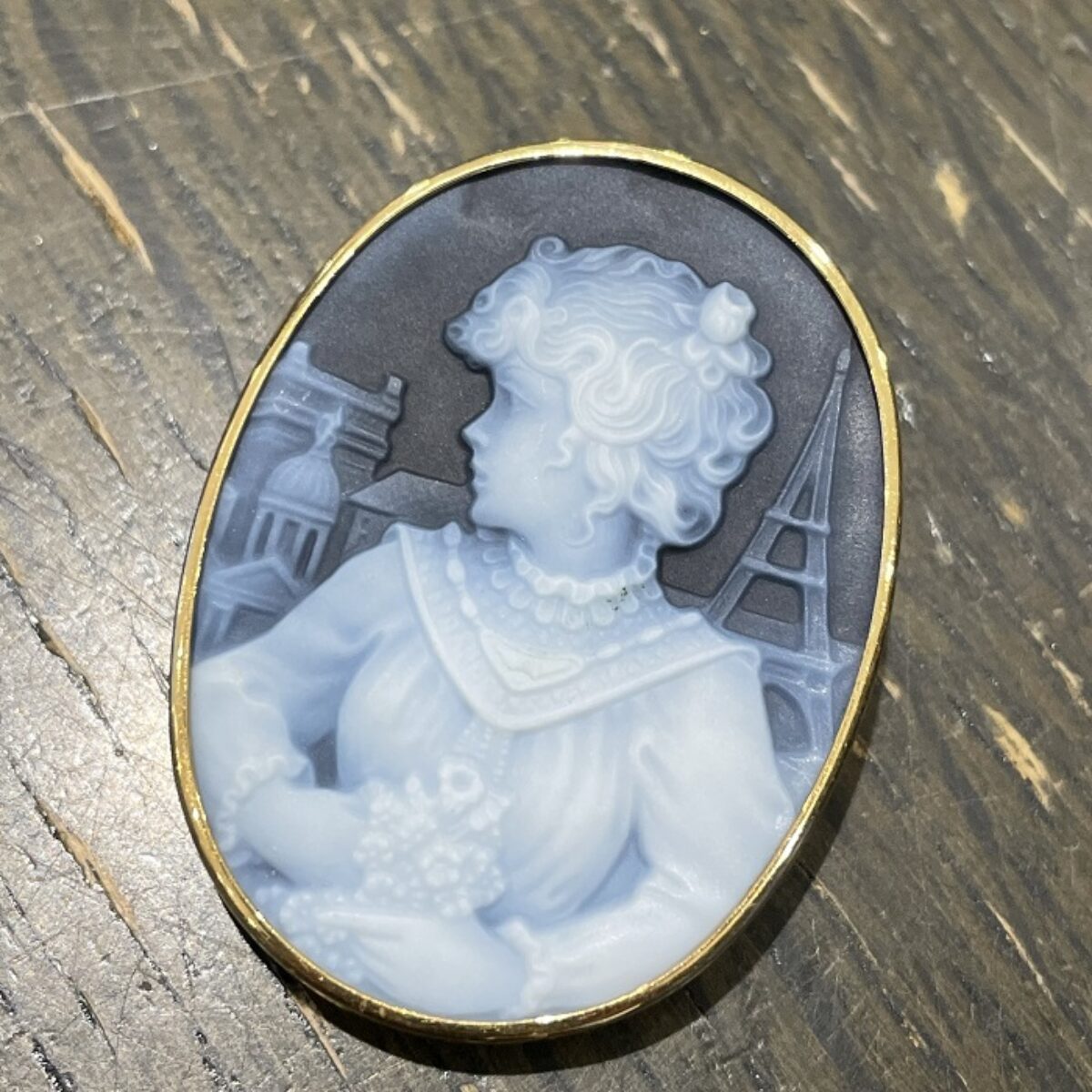 K18カメオブローチ】の買取価格と査定ポイントをご紹介！ | 買取