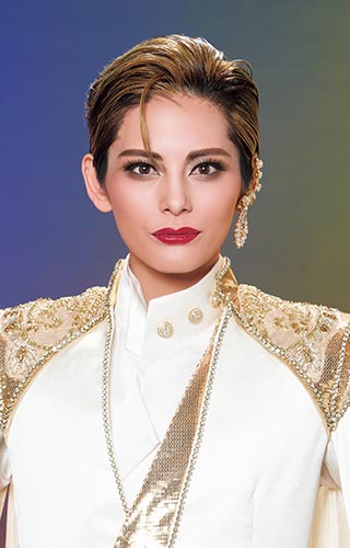 朝美 絢（Jun Asami） | 宝塚歌劇公式ホームページ