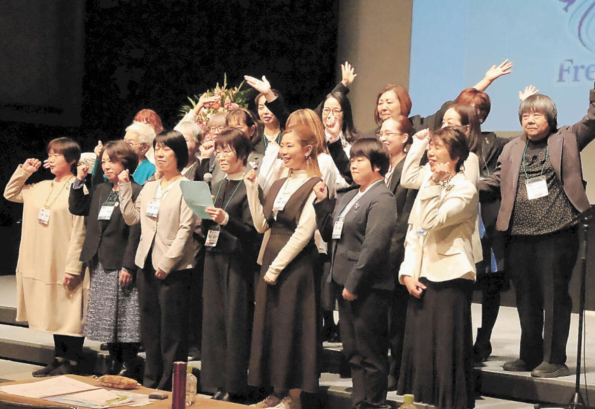 仙台市など実施の女性リーダー育成講座、25年度分を終了 受講生が学び