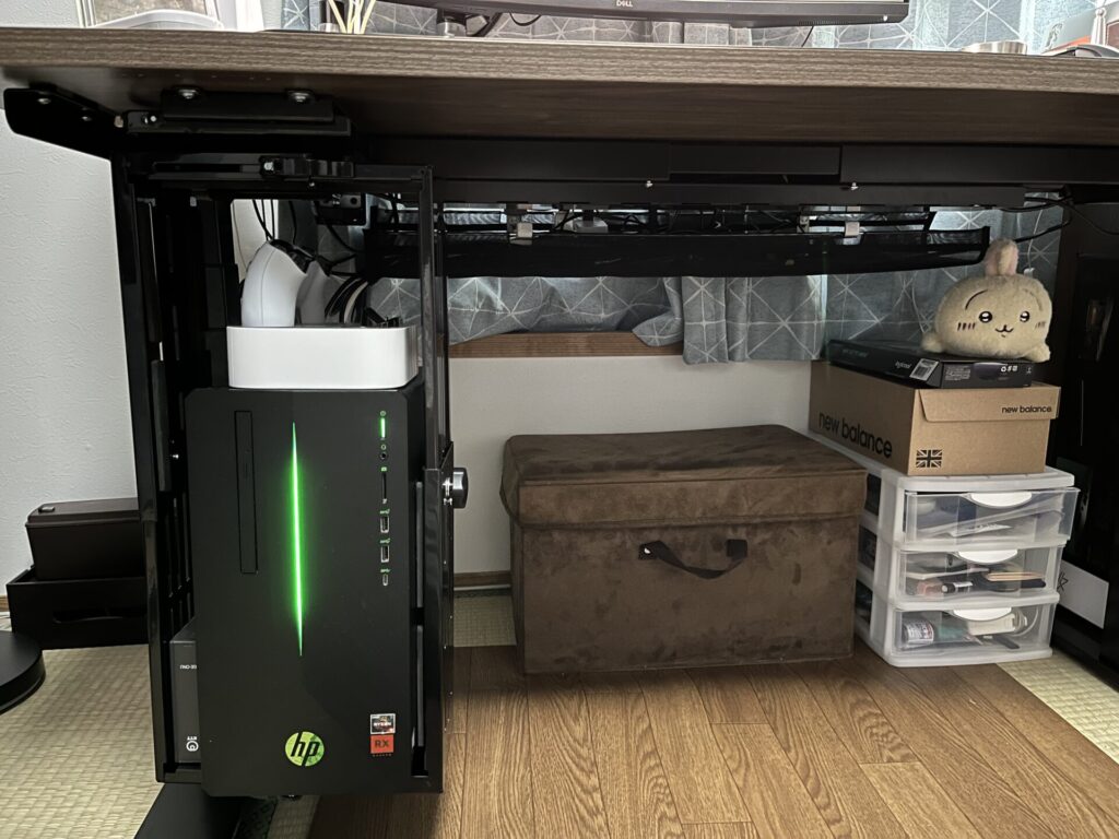 PC(ゲーム)置き場 (PS5置き場) デスク下マウント式 CPUラック CH1レビュー