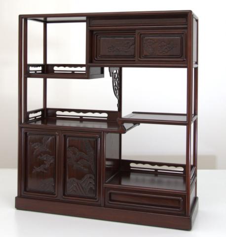 飾り棚:隅丸4枚戸彫入り3.5尺棚 No.302 (21-SLV-104S) / 唐木家具OSAKA