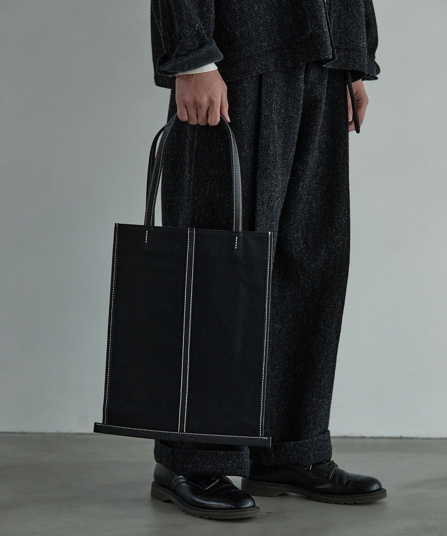 KATHARINE HAMNETT LONDON】＜WEB限定＞ STITCHED COMBI TOTE