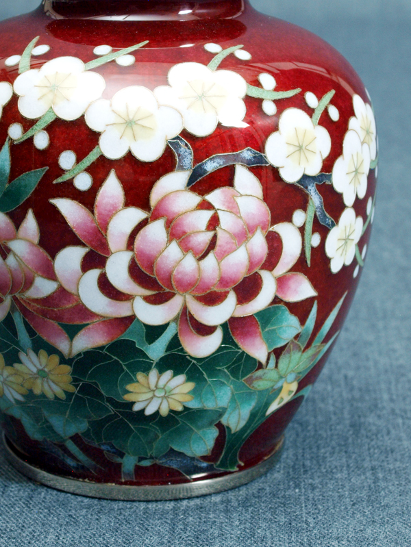 3寸玉形 赤透 四君子 花瓶 | 製品 | 加藤七宝製作所ウェブサイト