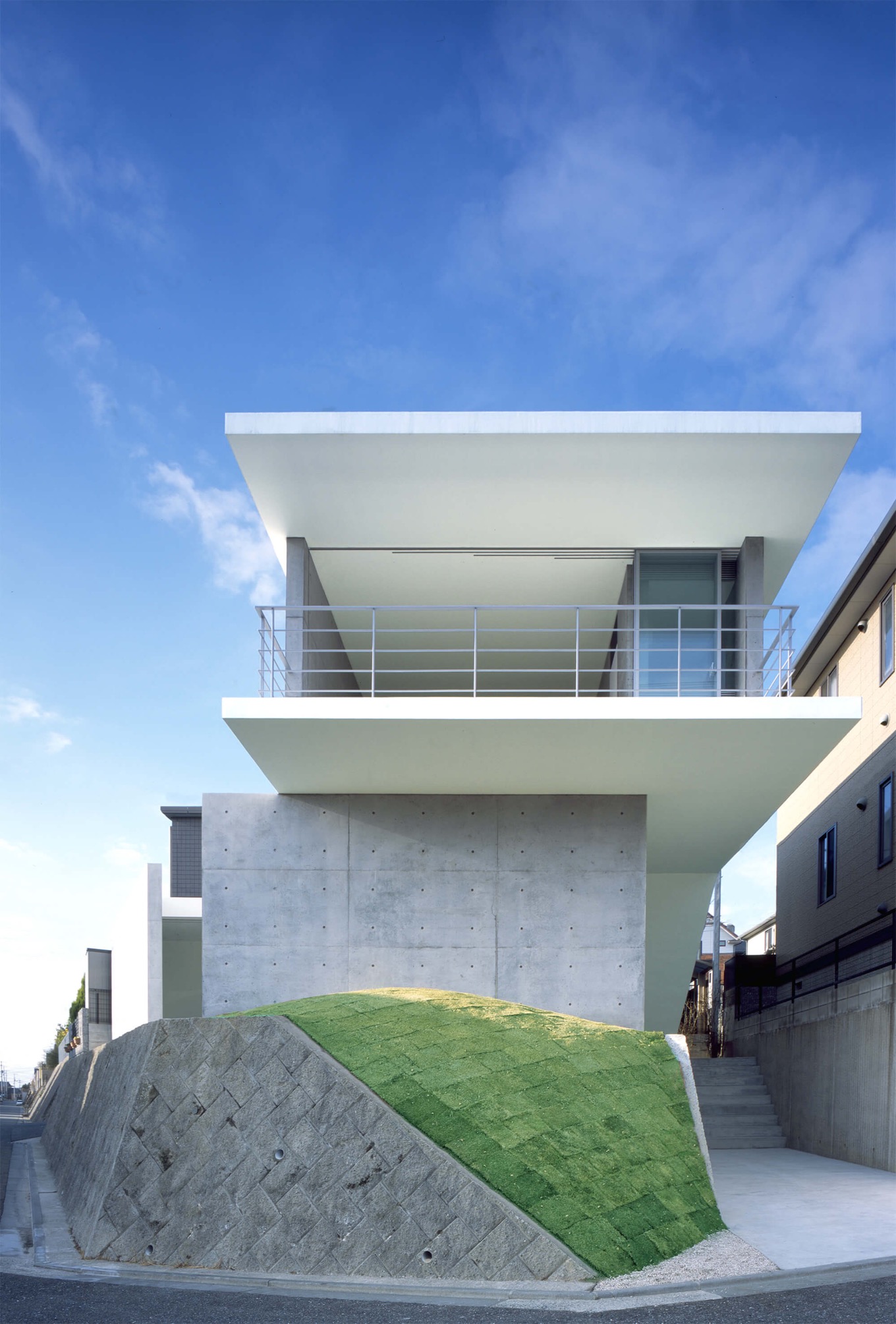 NO-HOUSE｜災害に強い美しいコンクリート住宅｜オアシスのような家