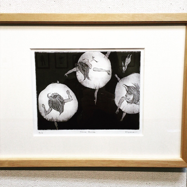 銅版画 モノクロ 少女たちのダンス「Dance Dance」 | 佳矢乃しずく