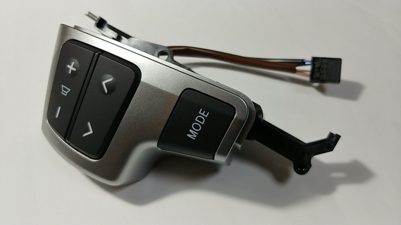 トヨタ純正】 ステアリングスイッチ左 (シルバー) ☆ハイエース 200系☆